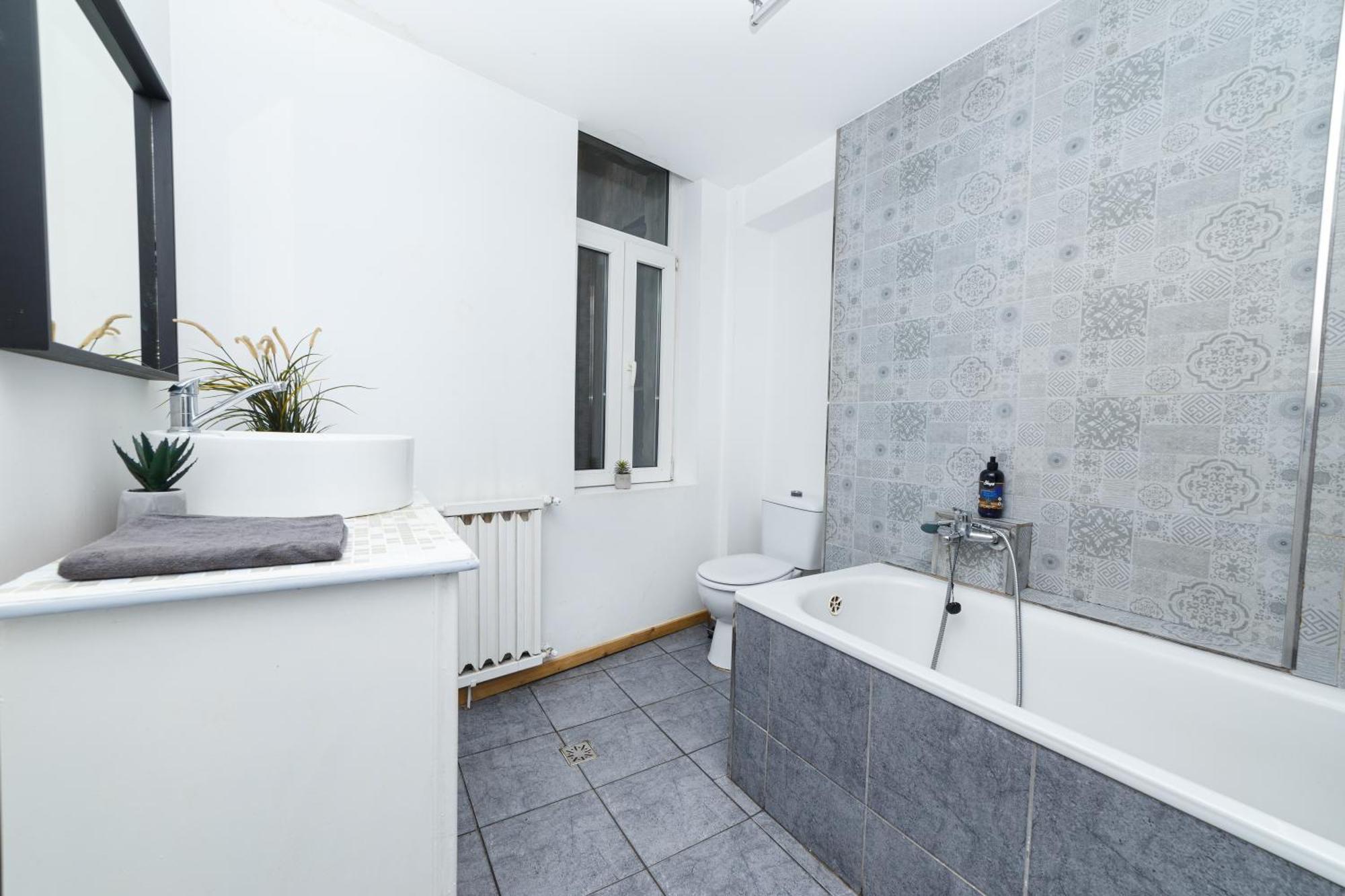 Color Apartments Street Blanari 12 بوخارست المظهر الخارجي الصورة